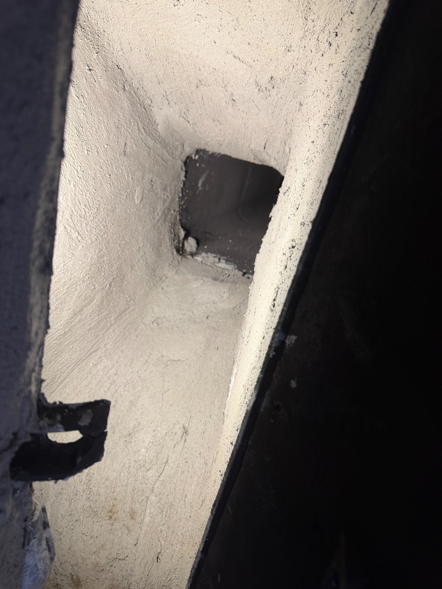Smoke chamber sealed smooth and airtight with Ahrens Chamber-Tech